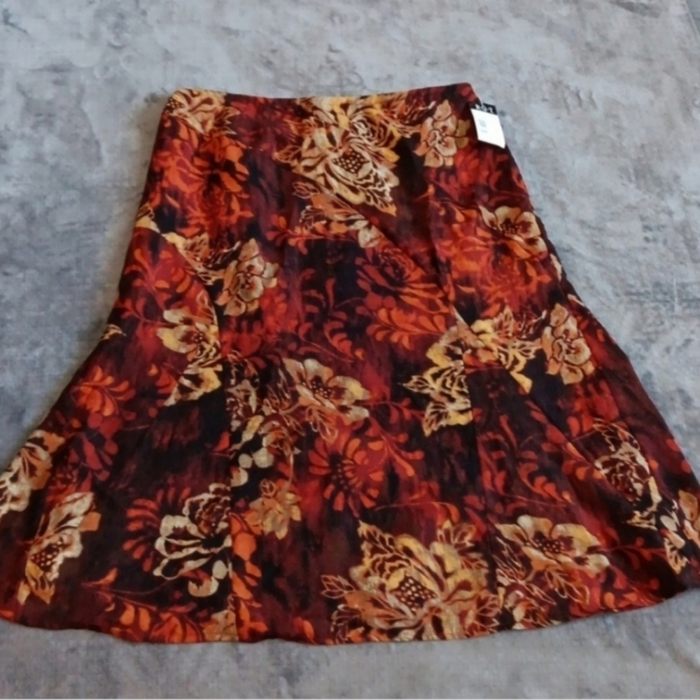 Autumn Cottage Floral Skirt, Fall Flowers Whimsy Cottagecore Fairy NWT  R.Q.T.